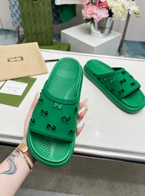 Guc slides pre-order (ships in @ 3 weeks)